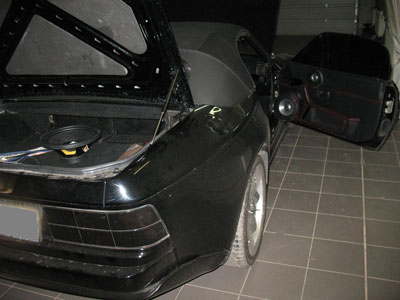 установка автозвука в порше установка усилителей в porsche